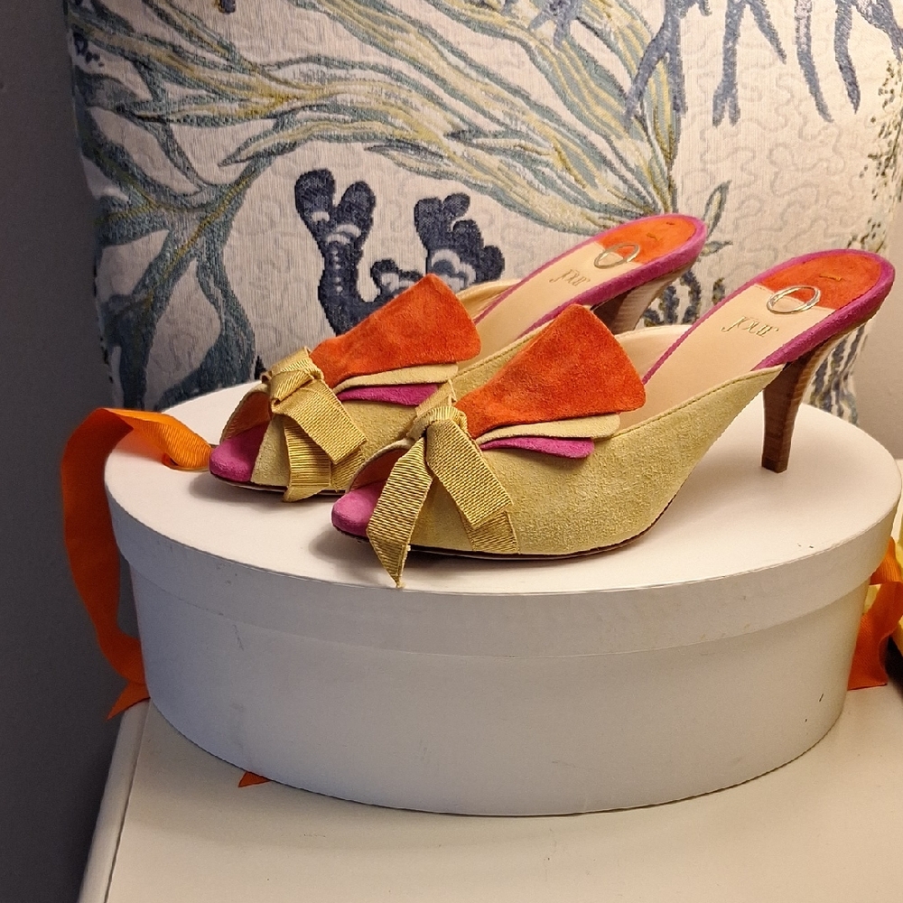 Chic Multicolor O Jour Heeled Mules